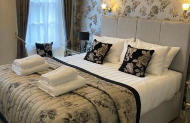 Assembly View - two bedroomed apartment with parking permit in Ludlow Town Centre - Photo 1