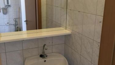 Einfache Monteurwohnung mit kostenlosem Parkplatz - Foto 2