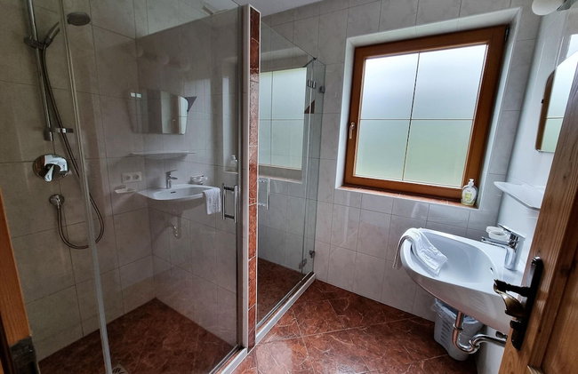 Holiday Home in Finkenberg With Terrace - Foto 14