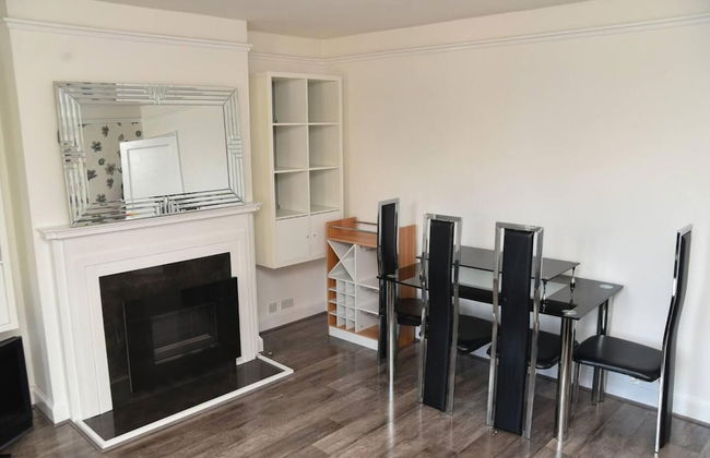 Bright and Spacious 2-bed Apartment in Sutton - Foto 15