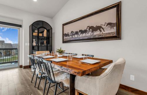 Black Rock Ridge Private Hot Tub & Views - Photo 10