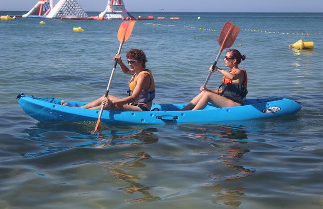 Location de kayaks à Plage d'Armação de Pêra, Algarve, Portugal - Photo 2