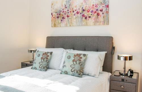 Court Farm - Photo 22