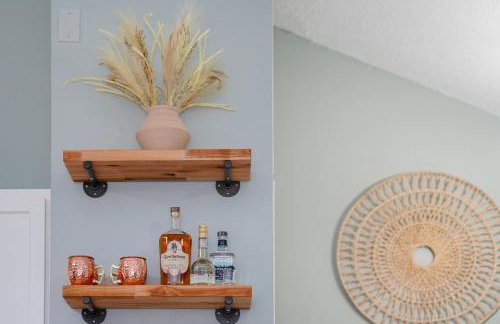 The StayAwhile Studio - Photo 12