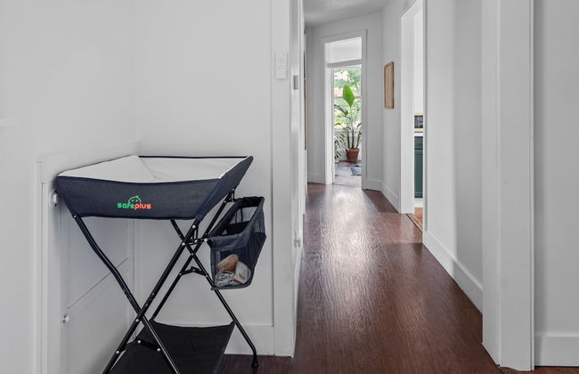 NEW Luxe Pet Friendly Free Parking Downtown - Foto 19