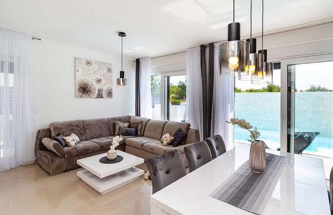 Villa in Zaton With Swimming Pool - Foto 23