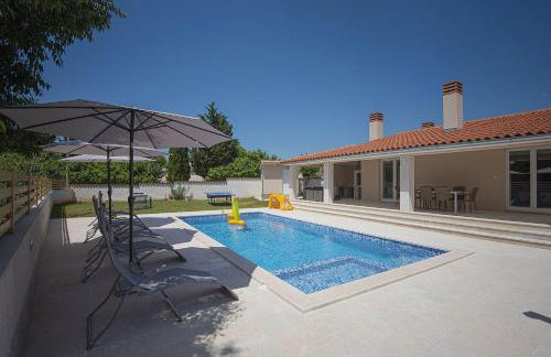 Villa mit Pool und klimatisierten Schlafzimmern - Foto 27