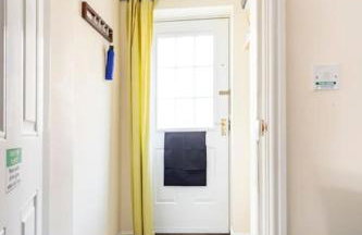 Modern 3 bedroom home *EVcharging* Garden, Parking - Photo 30