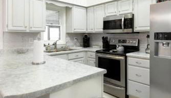Serene Duplex Lakefront Retreat: sleeps up to 20 - Foto 3, stove, dishwasher, toaster
