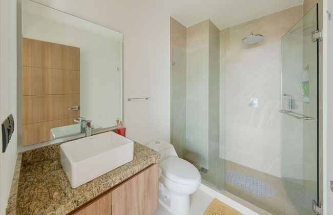 Spectacular Beach And Mountain View Condo - 5 Min From The Beach - Foto 8