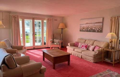 Pitt Cottage - Photo 4