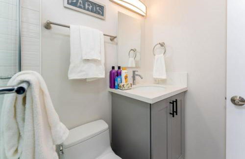 100 PERCENT NEW STUNNING HUGE HOME, GARDEN BEACH, RESERVED Parking - Foto 17