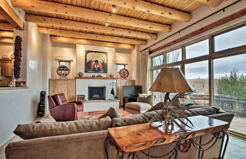 Adobe-Style Home w/ Views < 5 Mi to Santa Fe Plaza - Foto 1