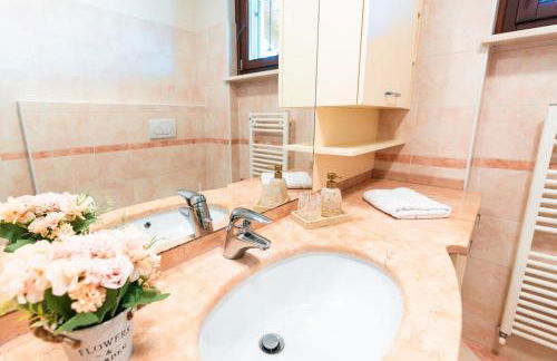 Lake View - Between Gardaland and Movieland - Foto 17