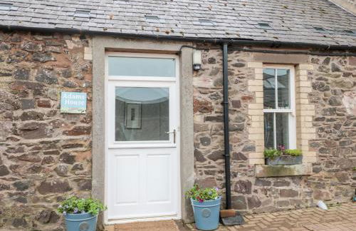 Adams House - Photo 2