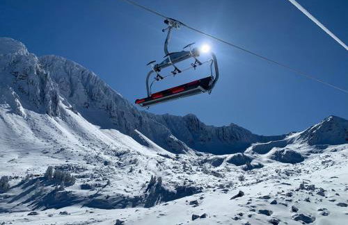 Studio MARMOTTE FONT-ROMEU 4 personnes avec balcon Résidence VAL SOLEIL entièrement rénové en juin 2021 place de PARKING & WIFI gratuit , draps & serviettes de toilettes non inclus, sabanas y toallas no incluidos - Foto 16