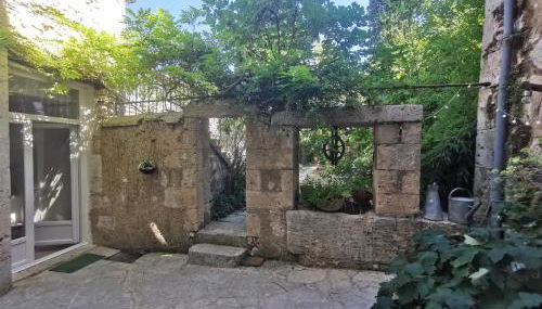 Alice & Jeanne - Photo 4