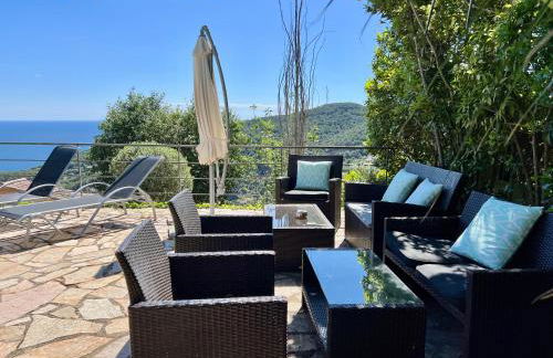 Espectaculares vistas al mar en chalet con piscina - Foto 20