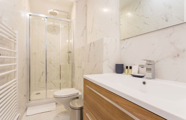 Elegant Apartment - 2bd/6p - Hotel de Ville - Foto 10