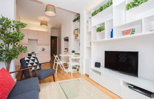 Stylish & Modern 3 Bed Flat in NW London With Garden - Foto 18