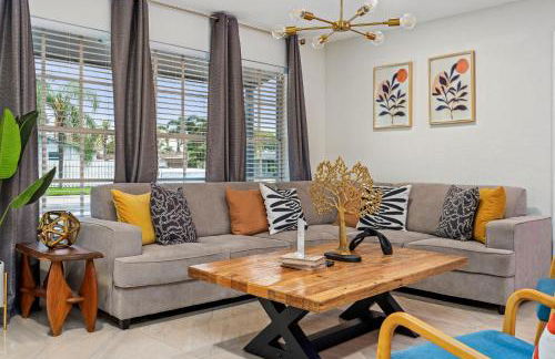 Waterfront Oasis Escape with 7 Seats Hot Tub! - Foto 19