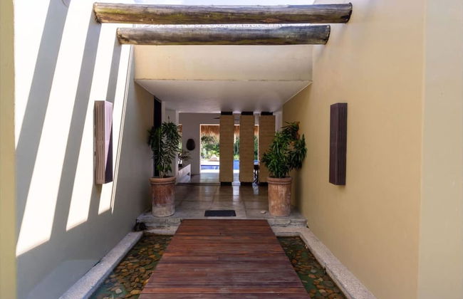 w Lovely 4BR Villa at Mesa de Yeguas - Photo 12