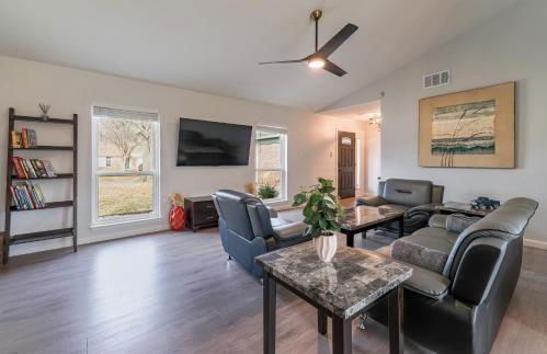 Beautiful home with backyard - Photo 1