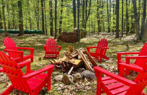 Adirondack Mountain Cabin with Hot Tub, Near Whiteface, Lake Placid, Fire Pit, Game Rm - Foto 38