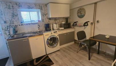 Small, cozy tiny apartment, complete - Photo 4