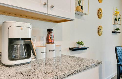 Group Haven in Princeton! WFH Ready and Ample Space - Photo 9