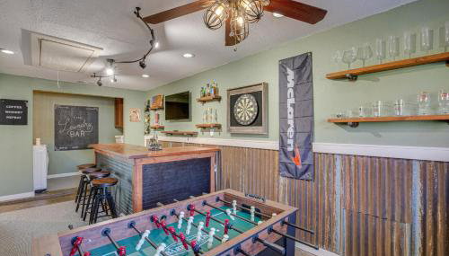 Game Room and Fire Pit Family-Friendly Aubrey Home - Foto 4