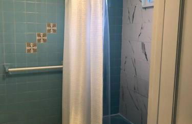 Walk to Downtown Salem - Foto 2