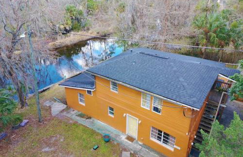 King Bed Creekfront Retreat in Jacksonville - Foto 4