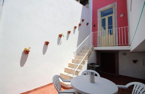 Casa 11 Cravos by LovelyStay - Foto 2