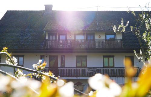 Bühlbauernhof - Foto 1