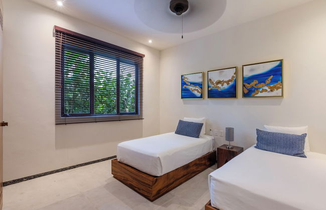 Marea Beachfront Villas - Foto 79