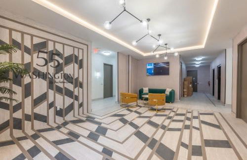 Bright and Bold Escape with NYC Views and Free Parking, Sleeps 9 and 2 Baths - Foto 51