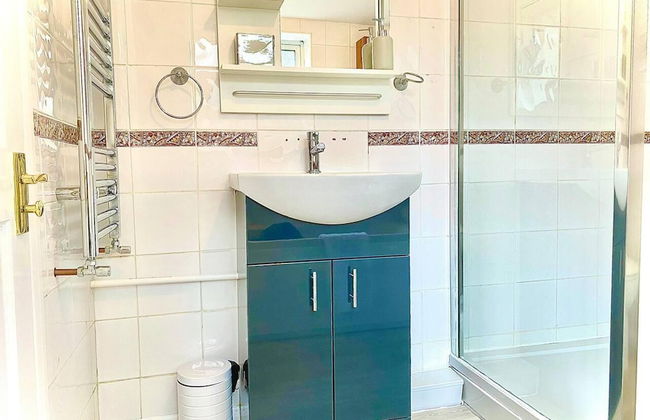 Stunning 3-bed House in Bedford, Quiet Location - Foto 22