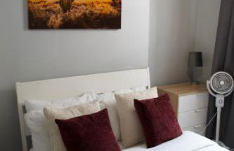 Stylish 2-Bed Garden Flat, 5 Mins to Brixton - Photo 75