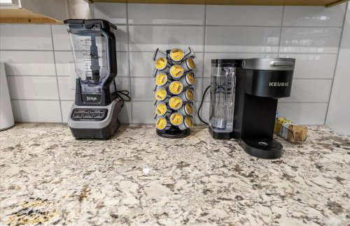 Farm House DT Indy with Pool Table - Photo 21