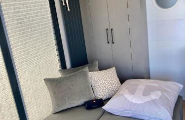 HAUSBOOT - Schwimmende feststehende Ferienwohnung direkt auf der Havel mit Weitblick aufs Wasser - Foto 12