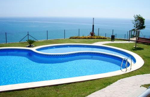 LUJOSO ATICO-DUPLEX FRENTE AL MAR - Photo 3