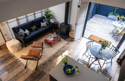 The Little Gate House - Photo 1