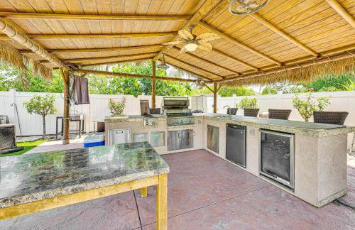 Game Room, Pool! Family Home 25 Mi to Disneyland - Foto 2