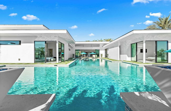 Exclusive Indio Villa Pool, Hot Tub, Putting Green Sleeps 18 Bravo #6 - Foto 43