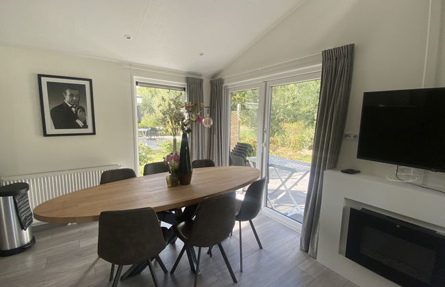 3 bedroom House in Biddinghuizen with swimming pool and terrace - Photo 4