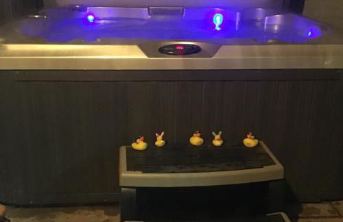 5 O Clock Somewhere with Private Hot Tub - Foto 5