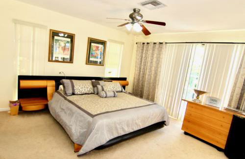 Villa Marco Island - Photo 31