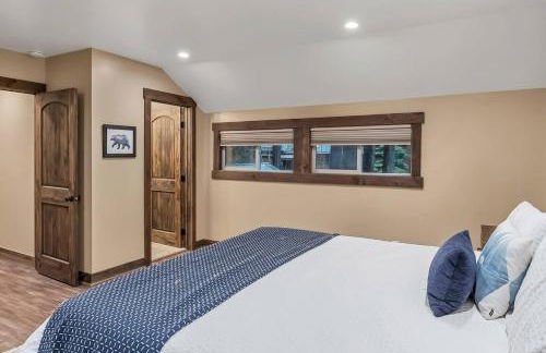 3BD with Hot Tub Two Minutes from King Beach - Foto 31