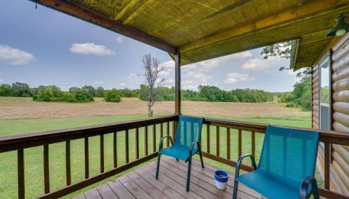 Scenic Oklahoma Studio Cabin on 80 Acres with Views! - Foto 2